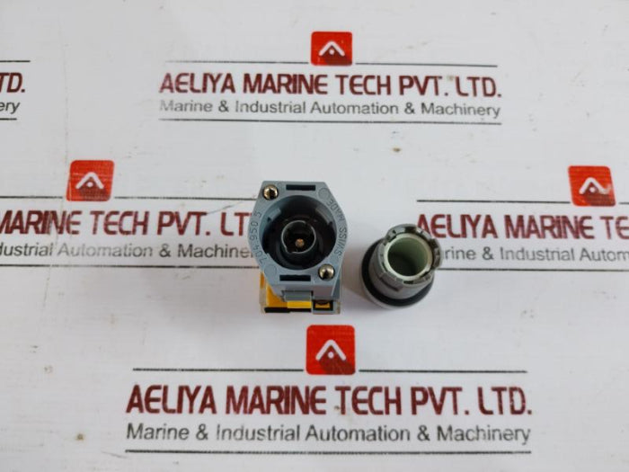 Eao 704.900.5 Switch Contact Block 500V 380V/ 2.4W