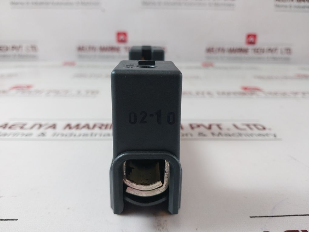 Eaton/huisman p185-00 holder fuse
