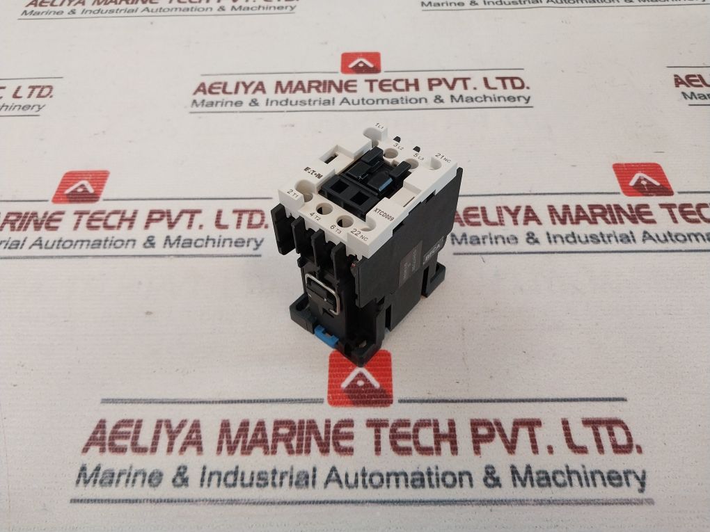 Eaton XTCD009 Moeller Series Contactor 110V 50/60Hz