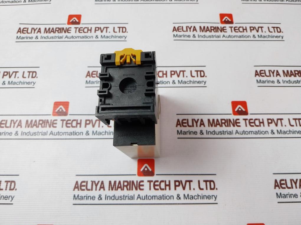 Electromatic S-system S 114166 230 Pulse Continuity Timer With Base 10A 250V