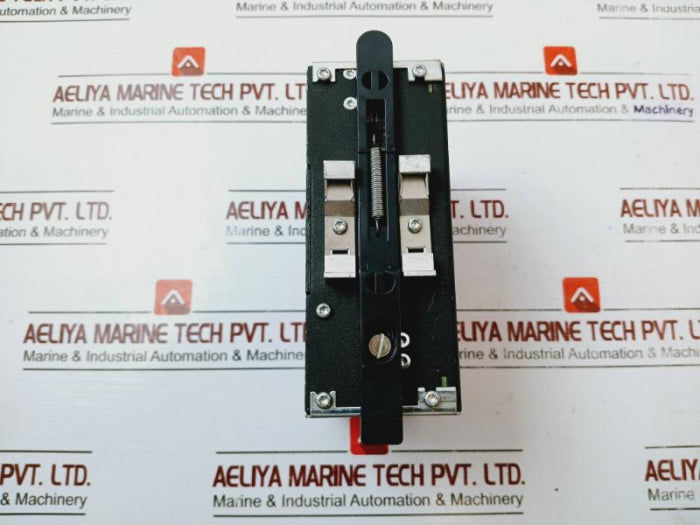 Emerson Sdn 10-24100D Din Rail Power Supply Ac 100-240V, Dc 24-28V 10 Amp E61379