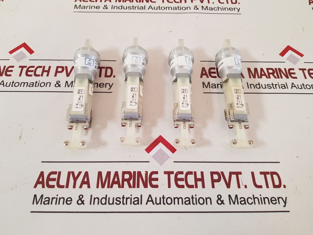 Entrelec EDM10/01/L/102/2A1/ST/CP Switch M/E Governer EDM10