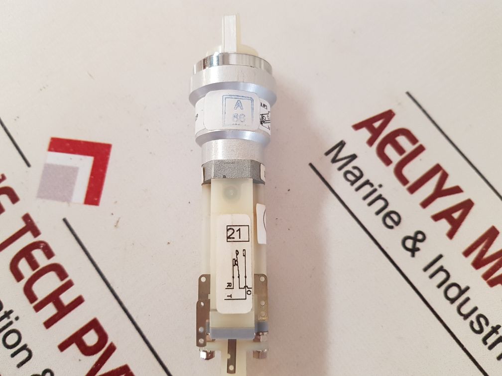 Entrelec EDM10/01/L/102/2A1/ST/CP Switch M/E Governer EDM10