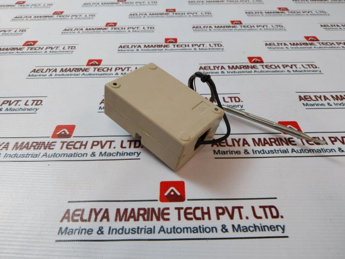 F/2000 Thermostat -30 To +30°C