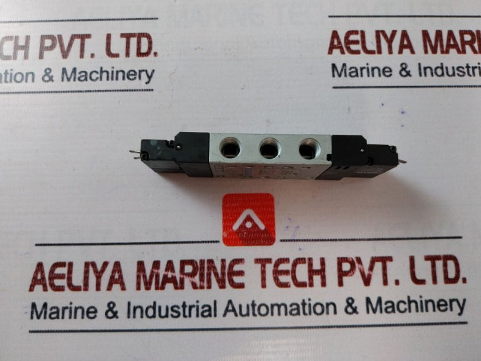 Festo Cpe14-m1Bh-5J-1/8 Air Solenoid Valve 24 Vdc