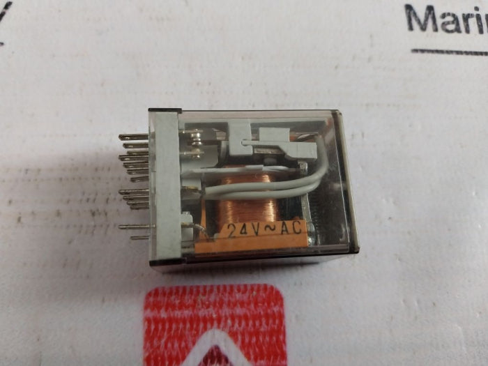 Finder 55.34.8.024.0040 General Purpose Relay 94 Series Socket 7A 250V