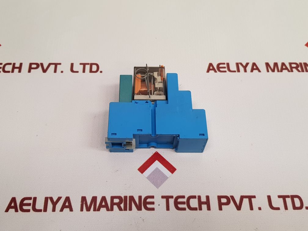 Finder 55.34.8.110.0040 Relay Coil With Socket 94.04 10A 250V