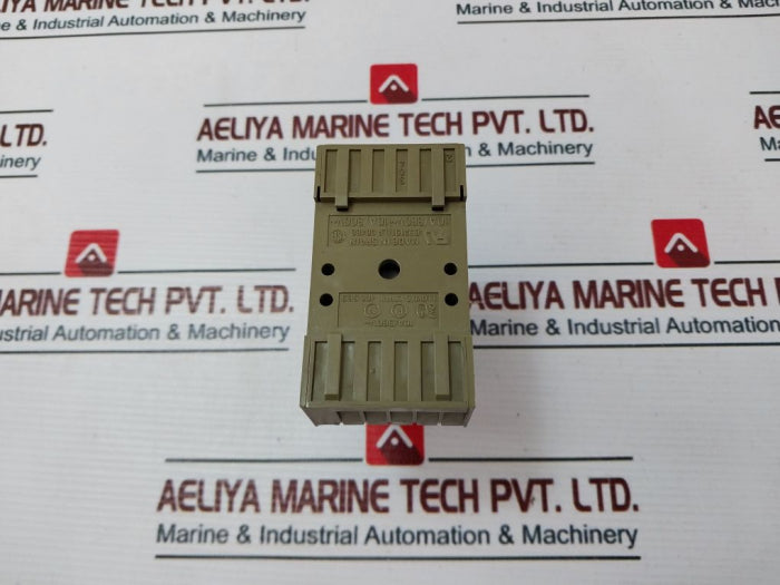 Finder 60.13 Relay With Base 10A 380V