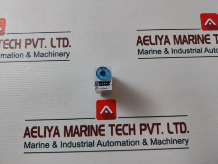 Finder 85.04.8.240.0000 Miniature Plug-in Timer 7A