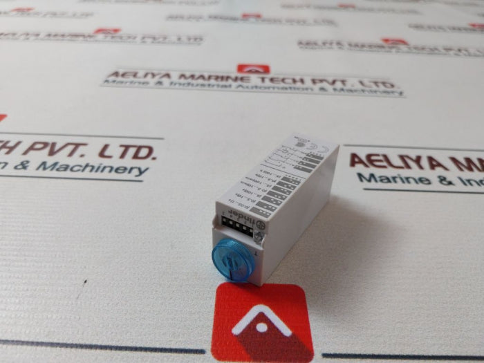 Finder 85.04.8.240.0000 Miniature Plug-in Timer 7A