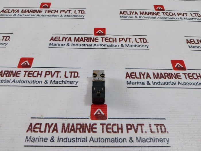 Fluid Automation Systems 05-211P-03-65 Solenoid Valve 24V 2.5W