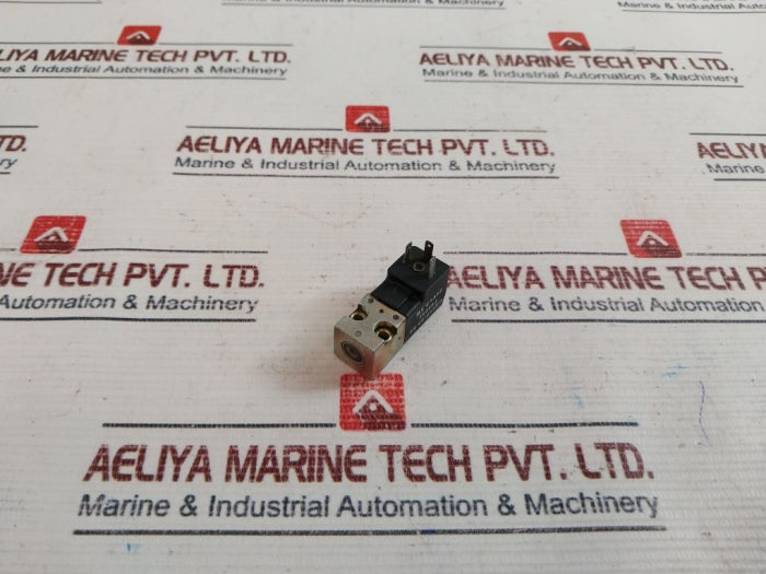Fluid Automation Systems 5-211P-03-65 Solenoid Valve 24V