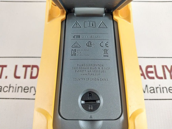 Fluke 15B+ Digital Multimeter  600V