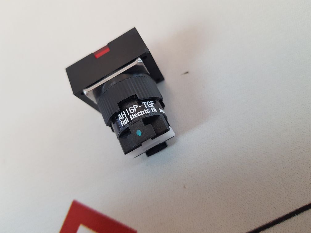 Lot of 4X Fuji electric ah16p-tgf pushbutton switch