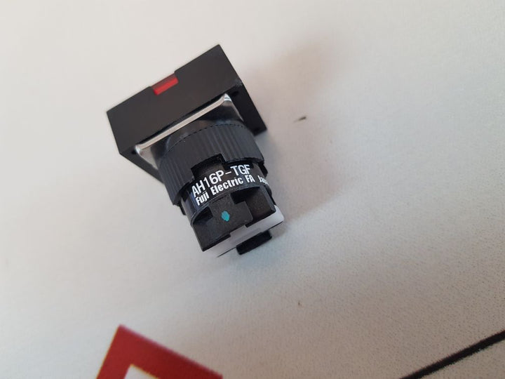 Lot of 4X Fuji electric ah16p-tgf pushbutton switch