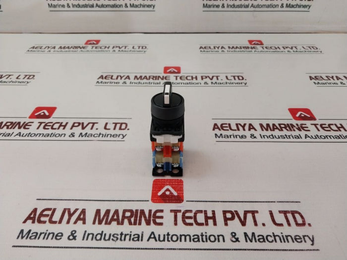 Fuji Electric Ar22Pcr-3 174 2-position Selector Switch 600V