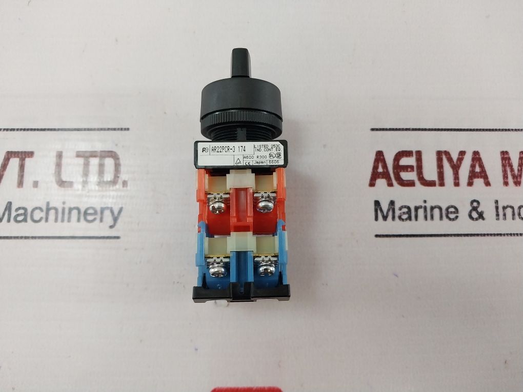 Fuji Electric Ar22Pcr-3 174 2-position Selector Switch 600V