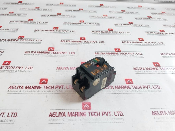 Fuji Electric Ea32 Auto Circuit Breaker Ac220V 2.5Ka