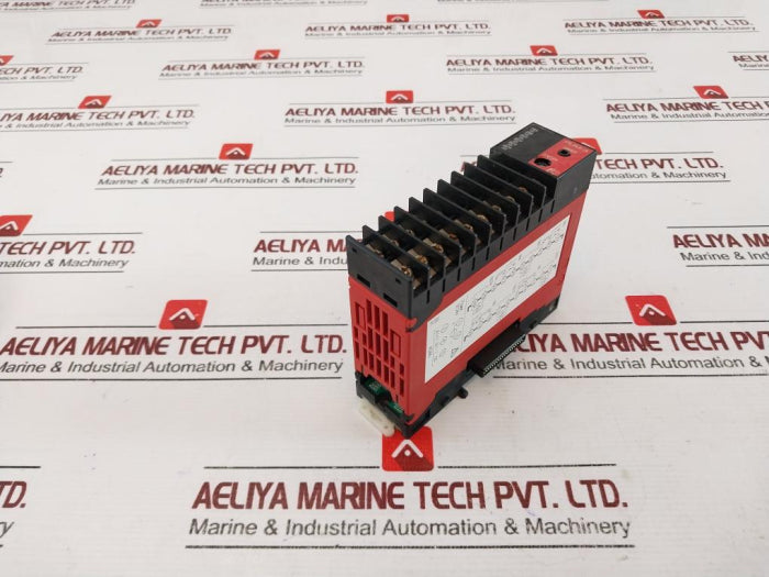 Fuji Electric Pumaccc1-0by71 Temperature Control Module 3z05977t 24vdc 135ma