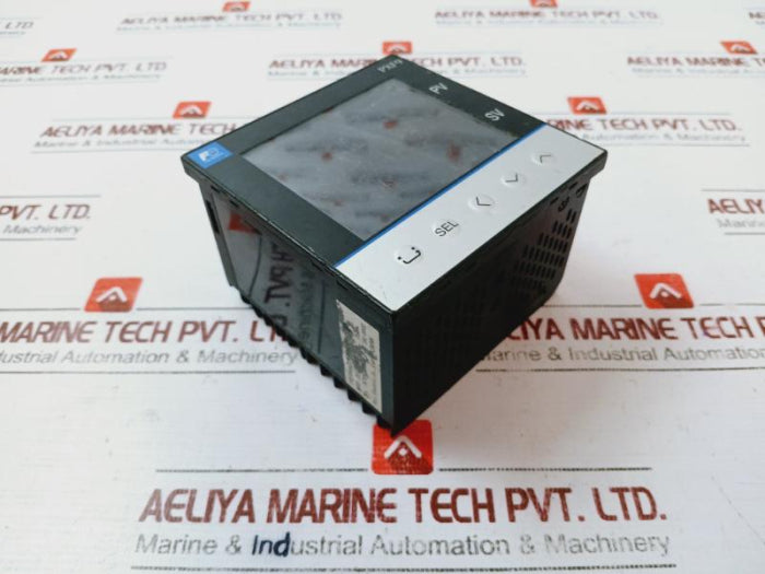 Fuji Electric Pxf9Aby2-fvm00 Temperature Controller 100-240Vac 50/60Hz