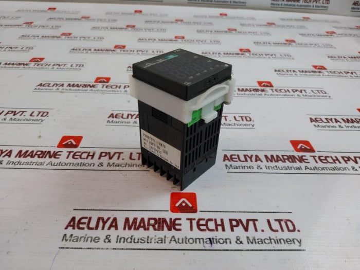 Fuji Electric Pxr4Tcy1-1Vm70 Temperature Controller 100-240Vac 12Va, 7927927T