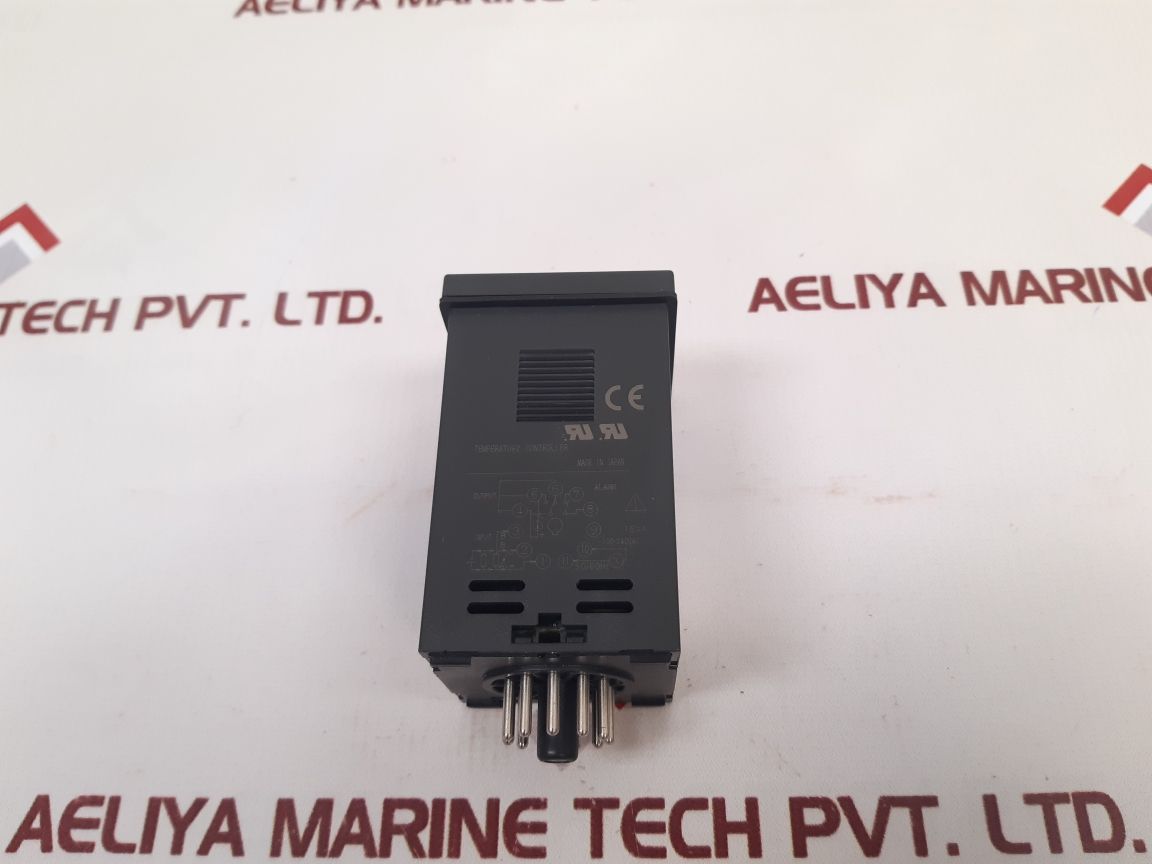 Fuji Electric Pxz4-tay1-5V Temperature Controller