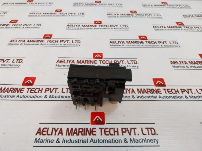 Fuji Electric Rca3737-1C Overload Relay 2.8-5.6 Arc