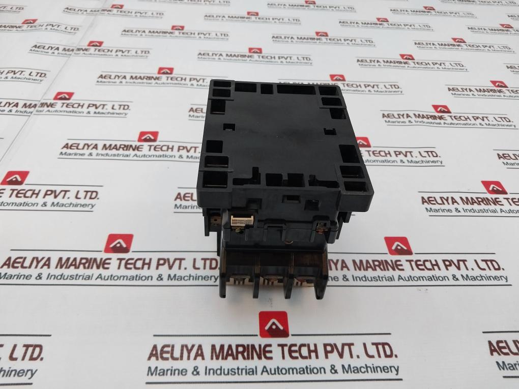 Fuji Electric Sc-2Sn [50] Magnetic Contactor 4Nc2F0