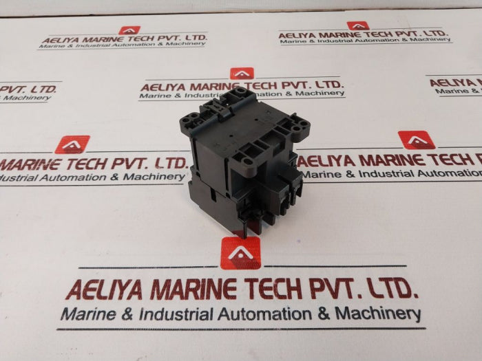 Fuji Electric Sc-5-1 [19] Magnetic Contactor 32A 690V