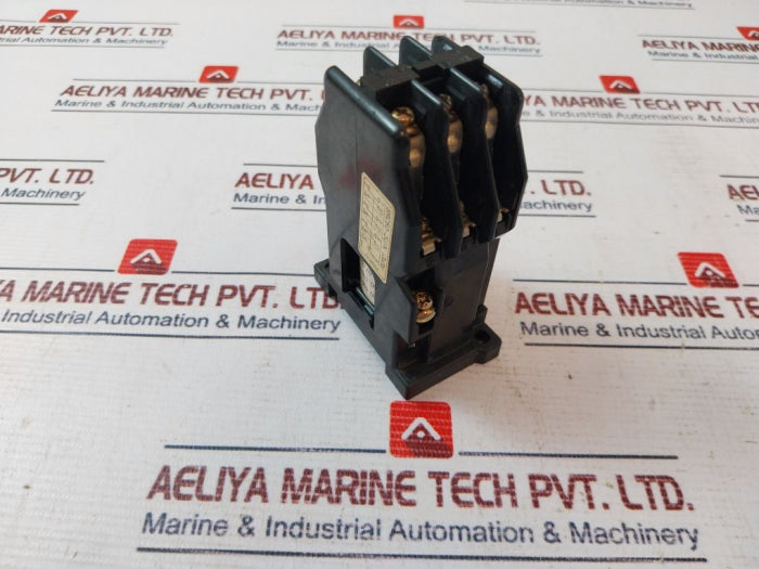 Fuji Electric SRC50-2U/X (3A3B) Electric Magnetic Contactor F01265044