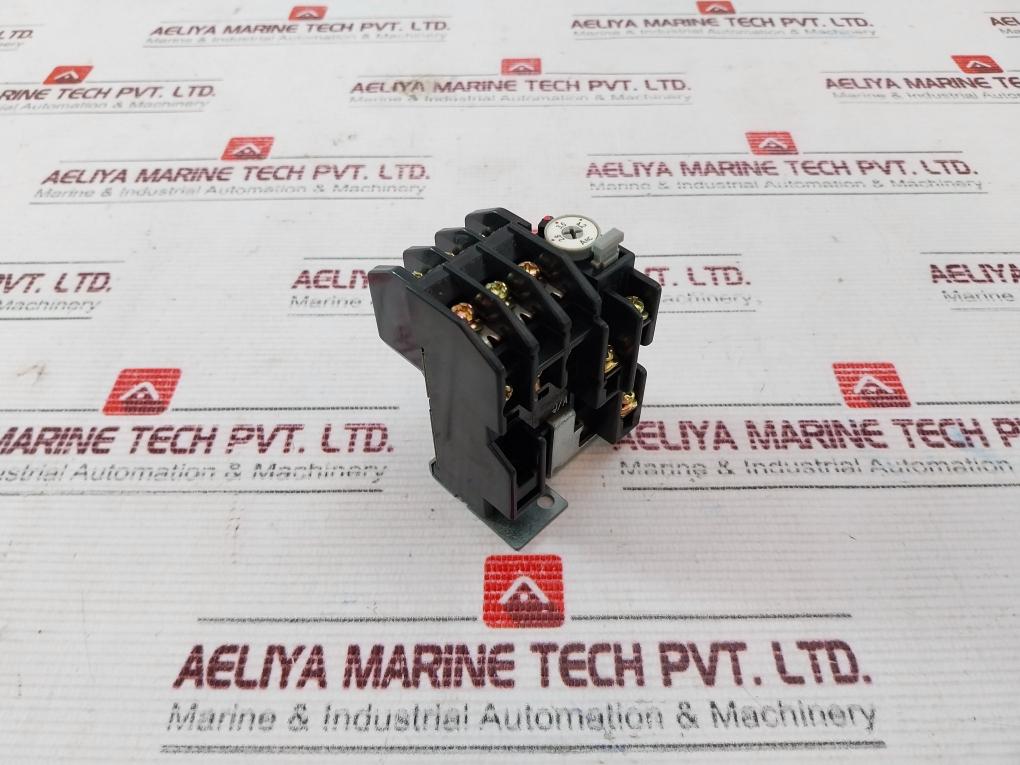 Fuji Electric Tr-0Q/A Overcurrent Relay 2.8-4.2 Arc