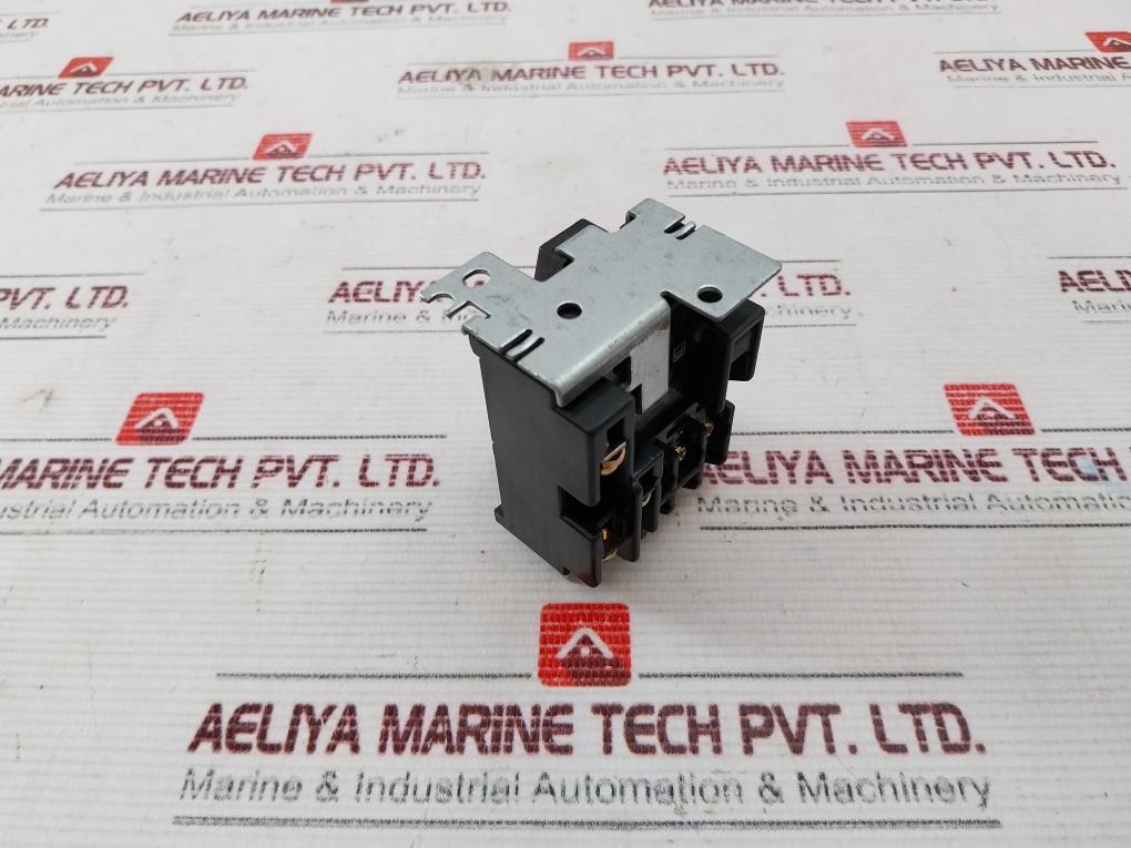 Fuji Electric Tr-0Q/A Overcurrent Relay 2.8-4.2 Arc