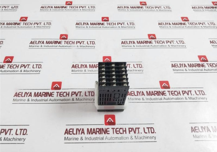 Fuji Pxr4tcy1-1vm70 Temperature Controller 100-240vac, 2010-05, A0f7222c