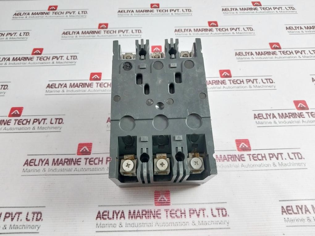 Ge Ed&C Ted134030 3 Pole Industrial Circuit Breaker 30Amp