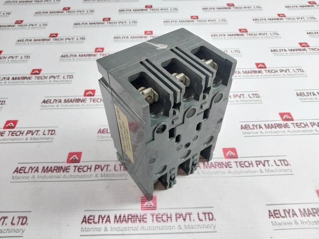 Ge Ed&C Ted134030 3 Pole Industrial Circuit Breaker 30Amp