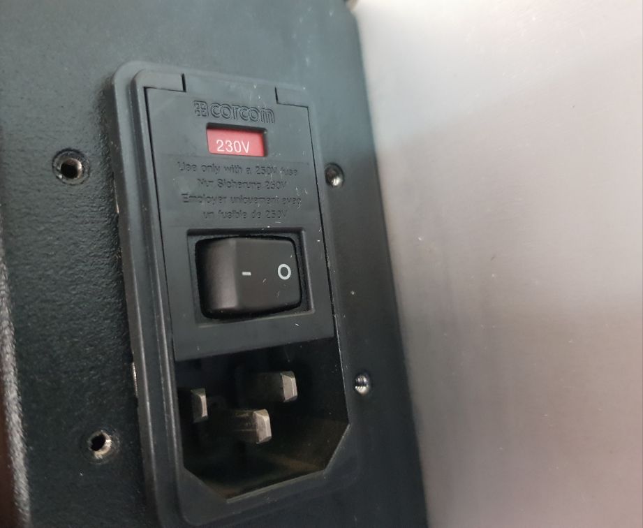 General Digital 90-921-003 LCD Monitor CMP 18W-601-13-00-01-02-EP02 10.950 Kg