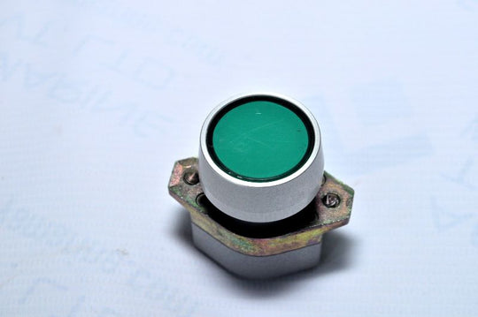 General Electric Push Button Green 704 0125 83Og 5245/41