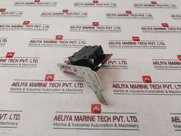 General Electric Cr305X300B Auxiliary Contact 120Vac 1 Nc 3/4