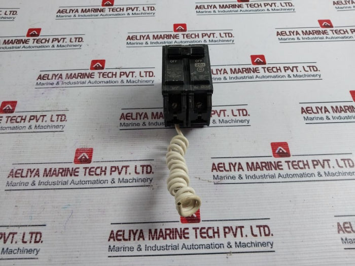 General Electric E-11592 Circuit Breaker 120/240V