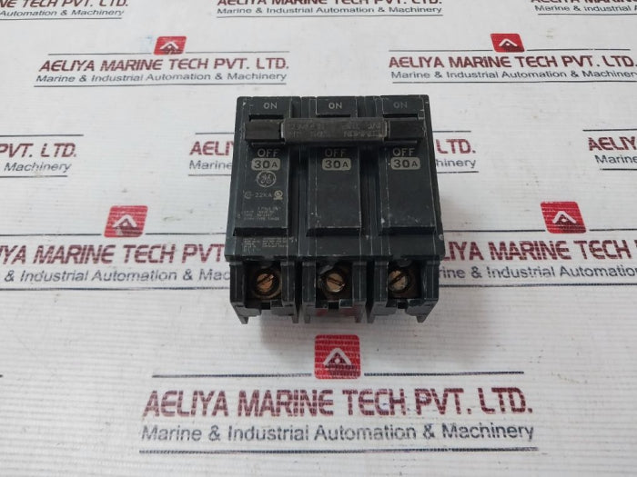 General Electric Rv-2937 Circuit Breakers E-11592 Type Thhqb 30A 3-pole Unit