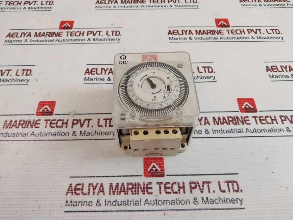 Gic J648B1 Analog Time Switch Fm/1 Quartz 240Vac, 50/60 Hz