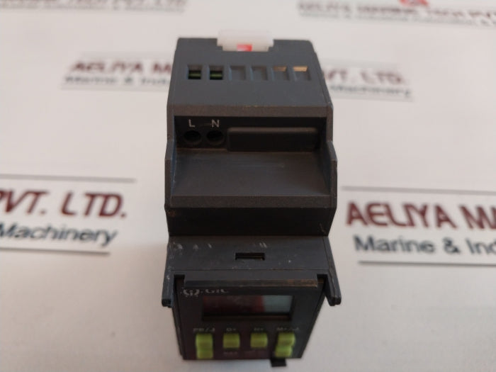 Gic 67Ddt0 Digital Time Switch 110-240 Vac 50/60Hz 100-240V Ac