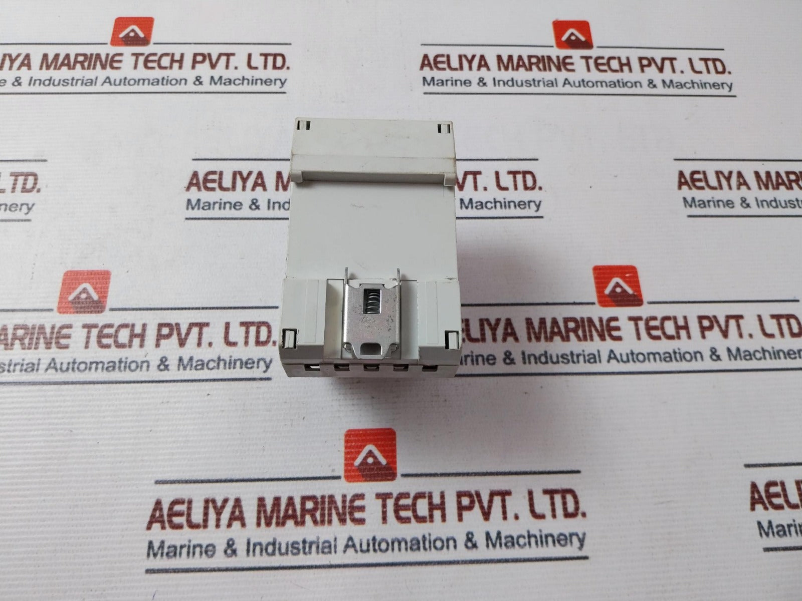 Hager Spn 408S 2/Ii/C Module 230/400 Vac