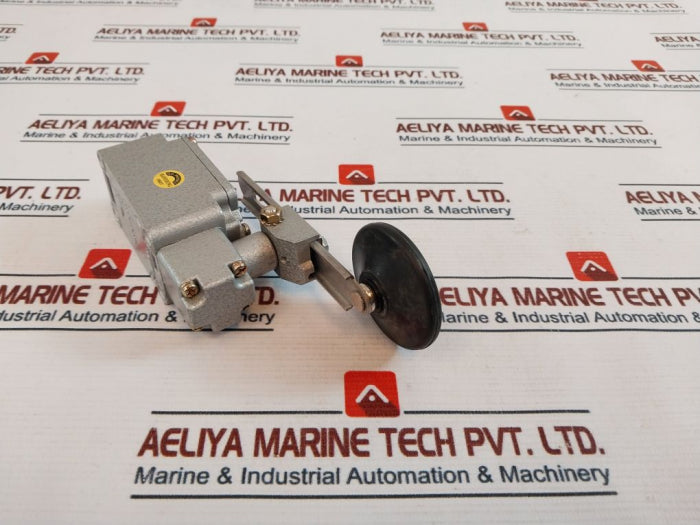 Hanyoung Hy-m904 Limit Switch