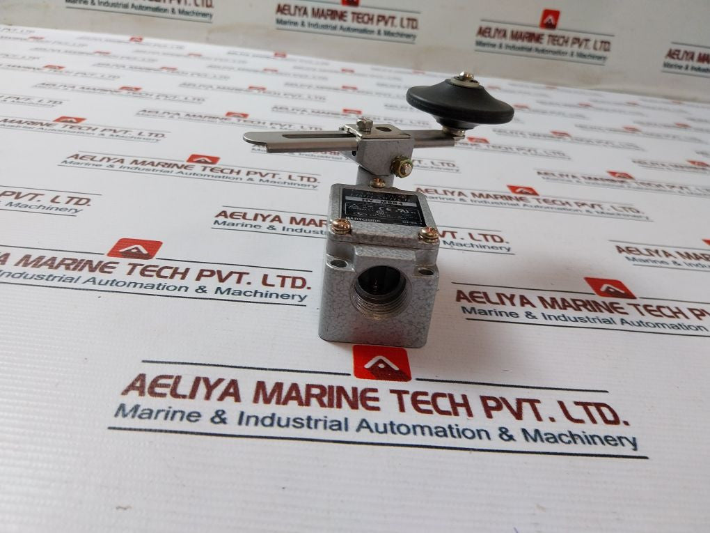 Hanyoung Hy-m904 Limit Switch 6A 250Vac