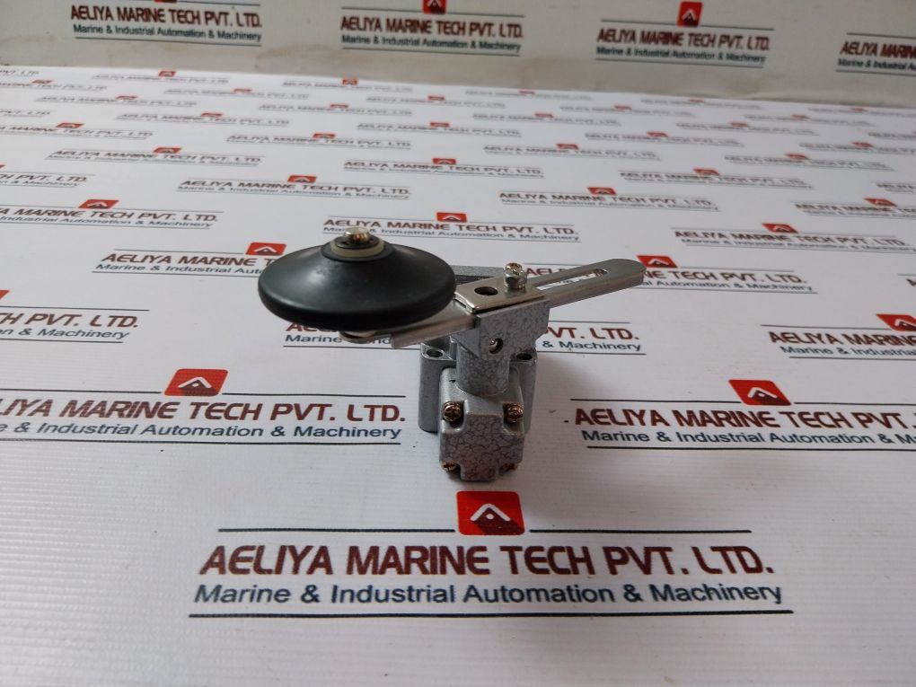 Hanyoung Hy-m904 Limit Switch 6A 250Vac
