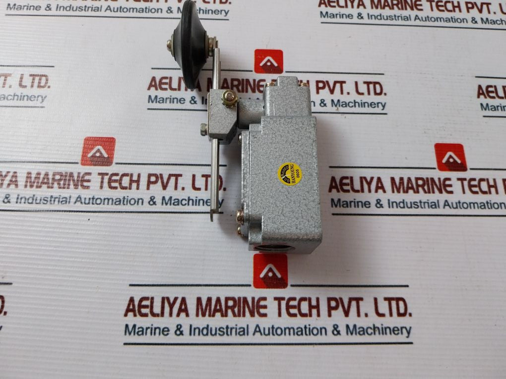 Hanyoung Hy-m904 Limit Switch 6A 250Vac