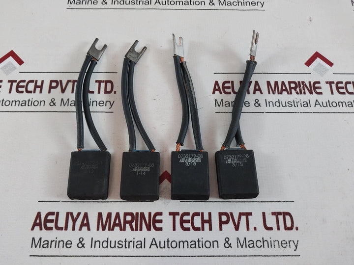 Lot of 4X Helwig carbon 0732179-08 brush crane reciter