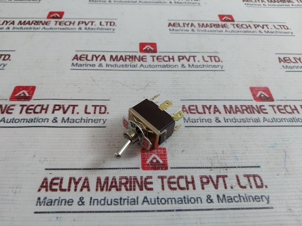 Highly T-23 Toggle Switch 250V 15A Spdt Panel Iteea