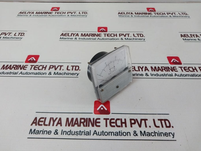 Hitachi S73P Voltmeters 0-30V